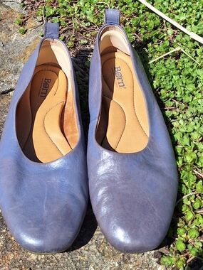 Born Women's Slate Blue Leather Slip-On Ballet Flats